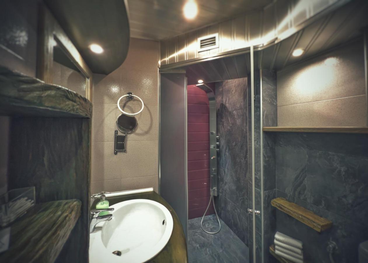 Тhe Bohemian Lodge-Entire House With Sauna Veliko Tarnovo Luaran gambar
